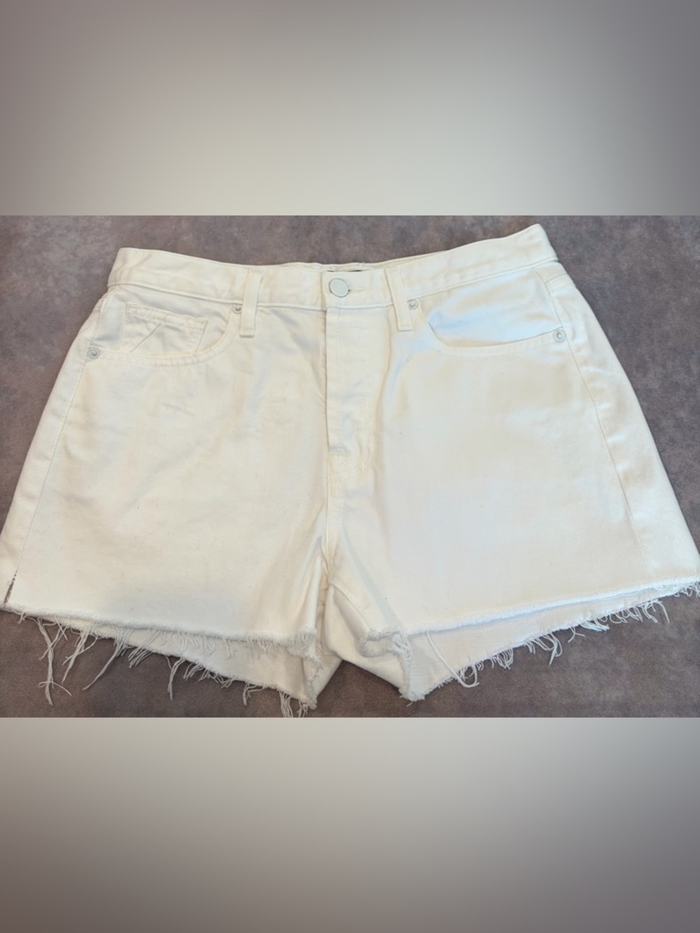 7 For All Mankind Monroe Cutoff Short - White Size:27 Women